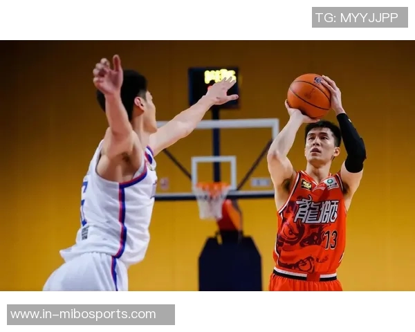 郭艾伦复出在即23日广州龙狮主场迎战南京期待精彩表现 郭艾伦复出在即23日广州龙狮主场迎战南京期待精彩表现